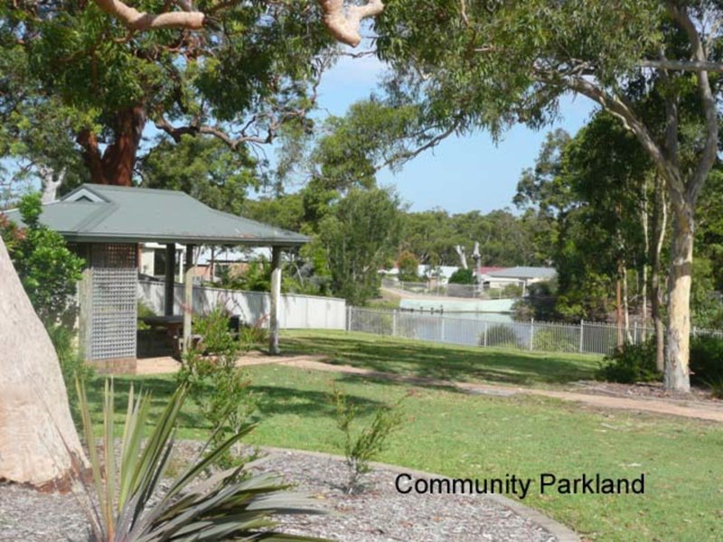 Photo - 11 Berkley Court, Lake Munmorah NSW 2259 - Image 2