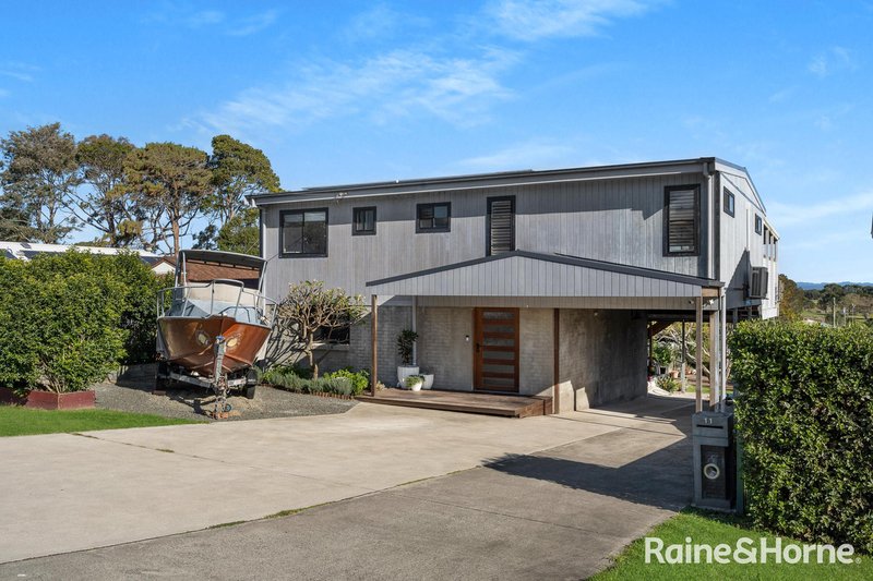 Photo - 11 Berrellan Street, Greenwell Point NSW 2540 - Image 2