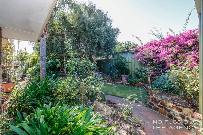 Photo - 11 Berwyn Road, Girrawheen WA 6064 - Image 21