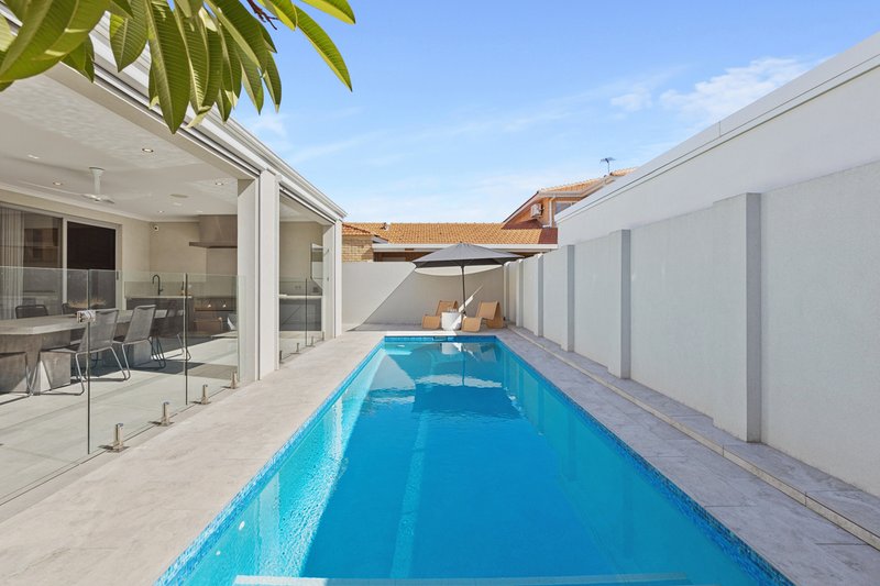 Photo - 11 Bettles Street, Marmion WA 6020 - Image 2