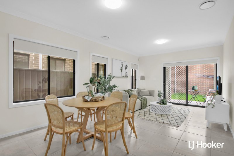 Photo - 11 Beulah Street, Rouse Hill NSW 2155 - Image 5