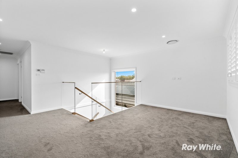 Photo - 11 Bexhill Street, Colebee NSW 2761 - Image 6