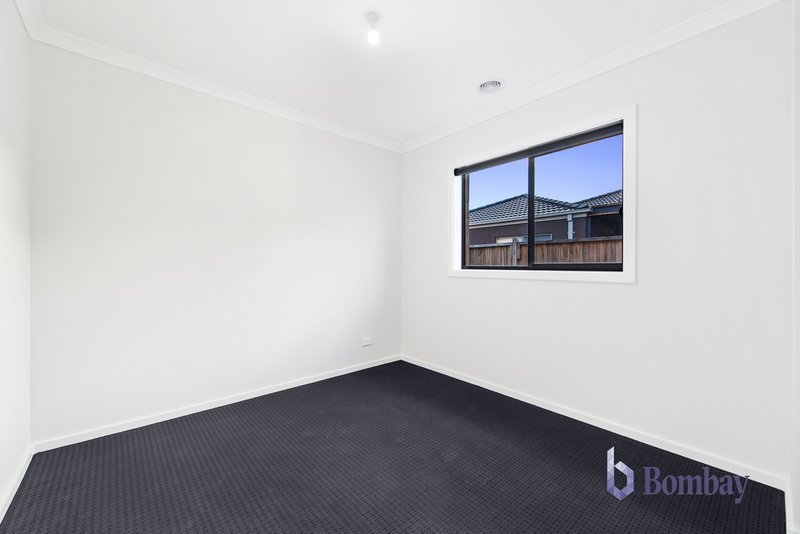 Photo - 11 Bianca Street, Wollert VIC 3750 - Image 11