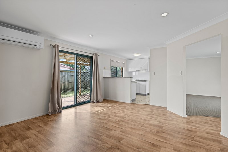 Photo - 11 Birch Court, Darling Heights QLD 4350 - Image 4