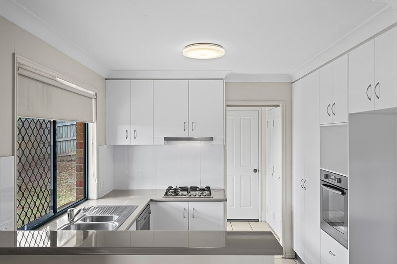 Photo - 11 Birch Court, Darling Heights QLD 4350 - Image 5
