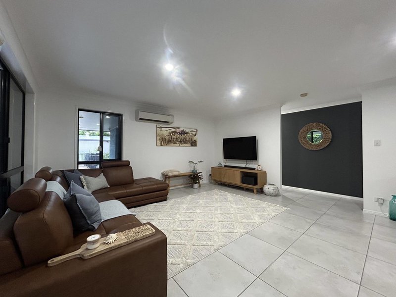 Photo - 11 Birchdale Drive, Bargara QLD 4670 - Image 10