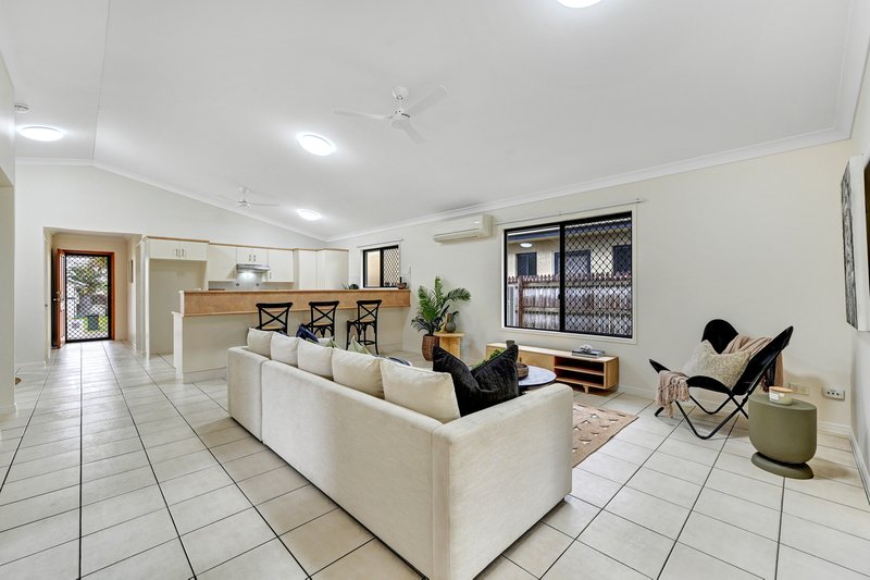 Photo - 11 Birdwing Court, Douglas QLD 4814 - Image 7