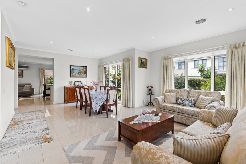 Photo - 11 Birkdale Avenue, Heatherton VIC 3202 - Image 2