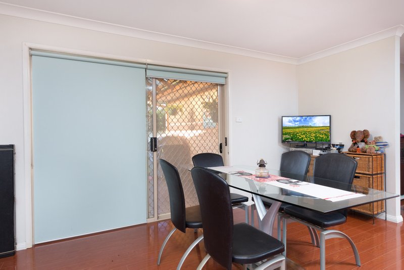 Photo - 11 Blacksmith Close, Stanhope Gardens NSW 2768 - Image 3