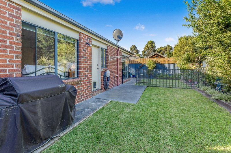 Photo - 11 Blackwood Drive, Pakenham VIC 3810 - Image 12