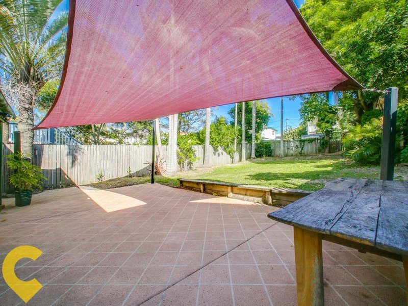 Photo - 11 Blackwood Road, Margate QLD 4019 - Image 4