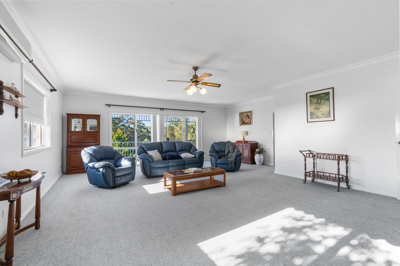 Photo - 11 Blake Place, Narrawallee NSW 2539 - Image 9