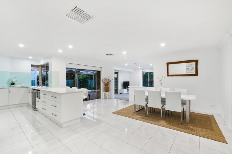Photo - 11 Blakers Ridge, Winthrop WA 6150 - Image 1