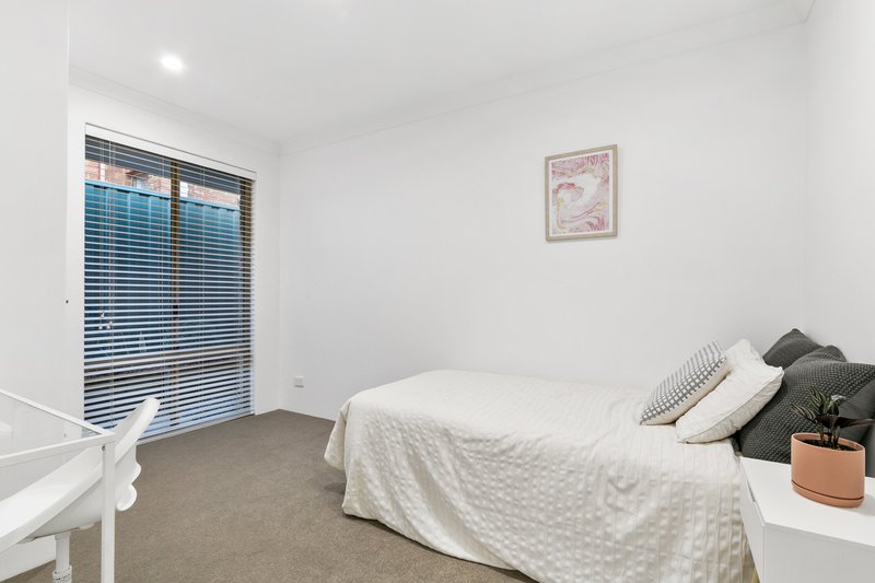 Photo - 11 Blakers Ridge, Winthrop WA 6150 - Image 16