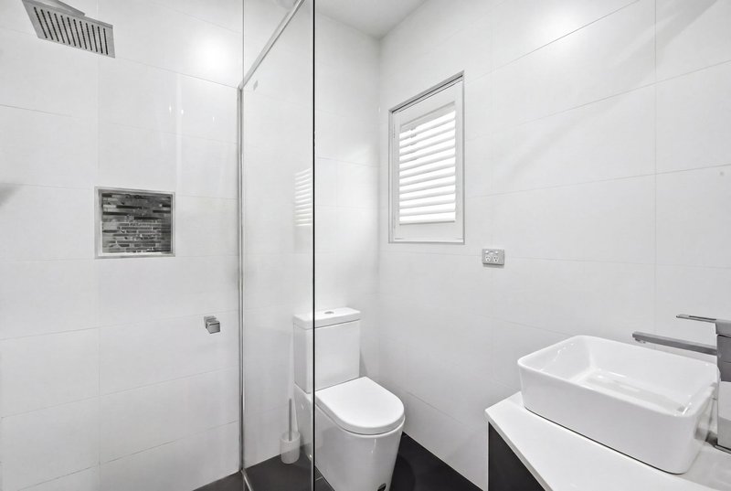 Photo - 11 Blakeville Road, Ballan VIC 3342 - Image 12