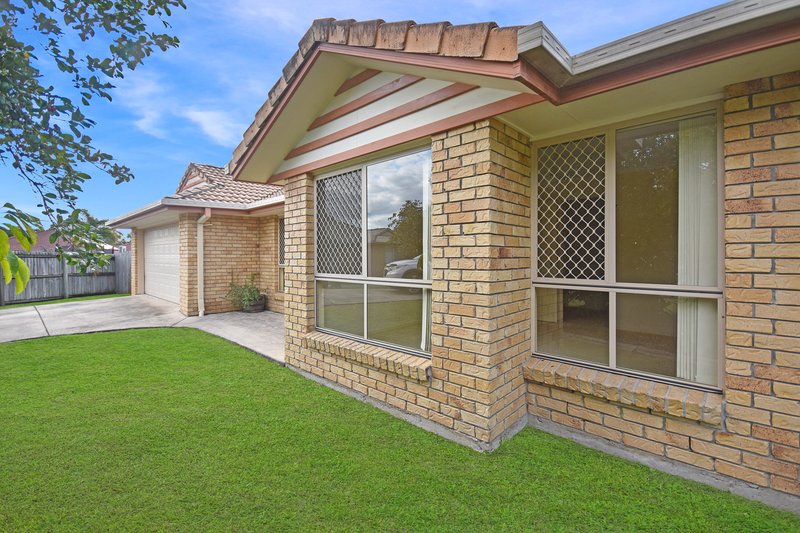 11 Blaxland Place, Narangba QLD 4504