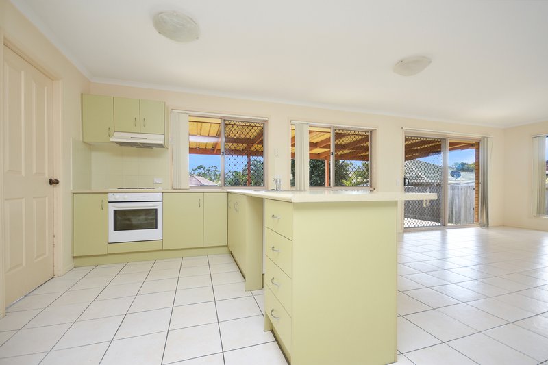 Photo - 11 Blaxland Place, Narangba QLD 4504 - Image 4