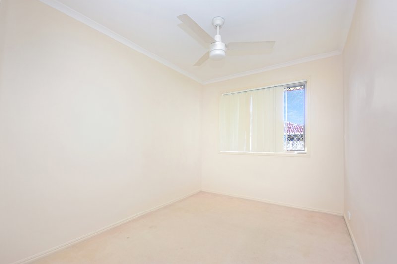 Photo - 11 Blaxland Place, Narangba QLD 4504 - Image 14