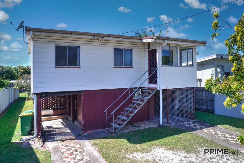 Photo - 11 Blaxland Street, Golden Beach QLD 4551 - Image 2
