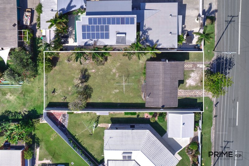 Photo - 11 Blaxland Street, Golden Beach QLD 4551 - Image 5