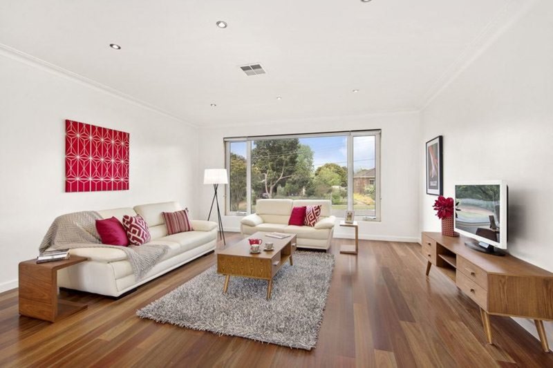 Photo - 11 Blenheim Avenue, Glen Waverley VIC 3150 - Image 2