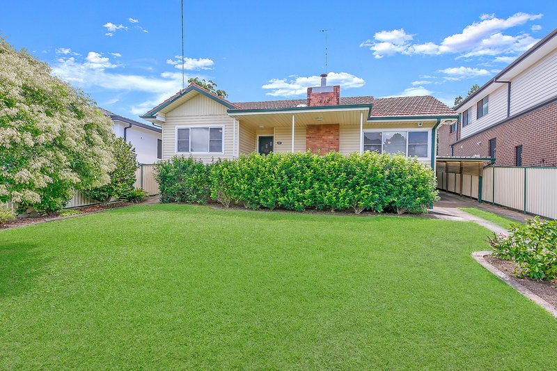 11 Blenheim Road, Carlingford NSW 2118