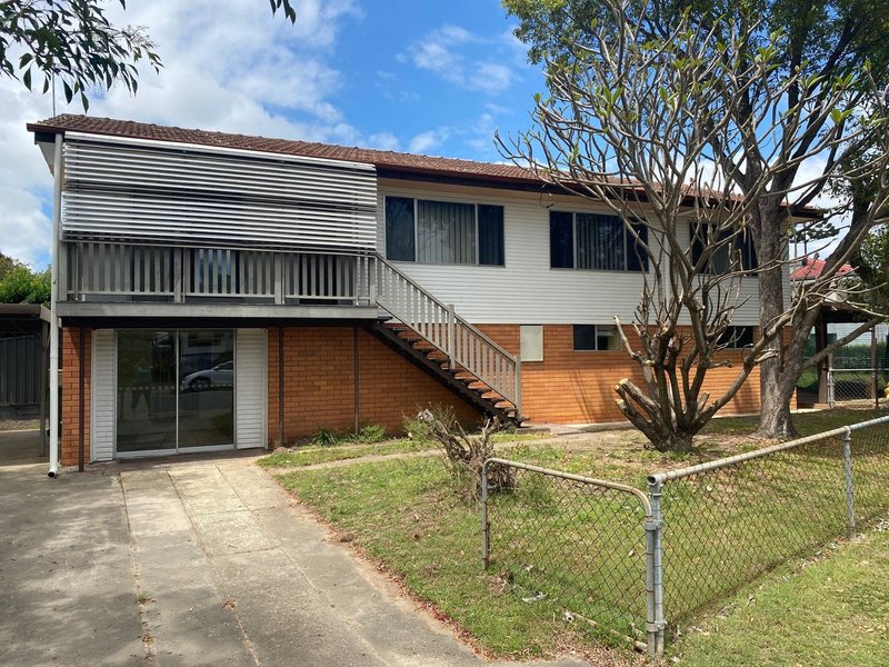 Photo - 11 Blenheim Street, Strathpine QLD 4500 - Image 2