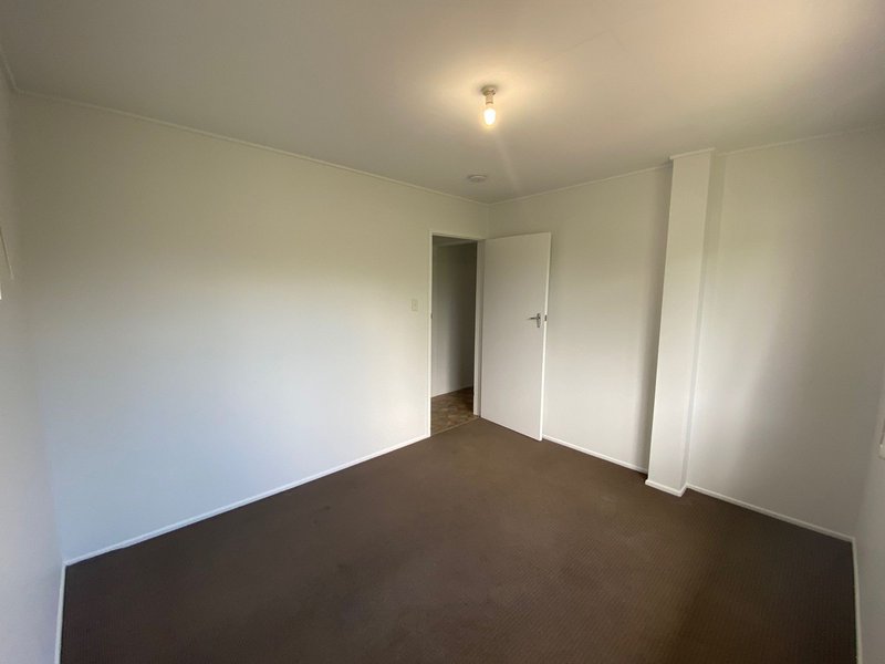 Photo - 11 Blenheim Street, Strathpine QLD 4500 - Image 8