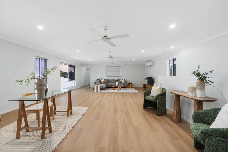 Photo - 11 Bloodwood Place, Carseldine QLD 4034 - Image 14