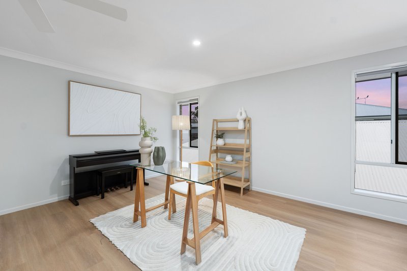 Photo - 11 Bloodwood Place, Carseldine QLD 4034 - Image 19