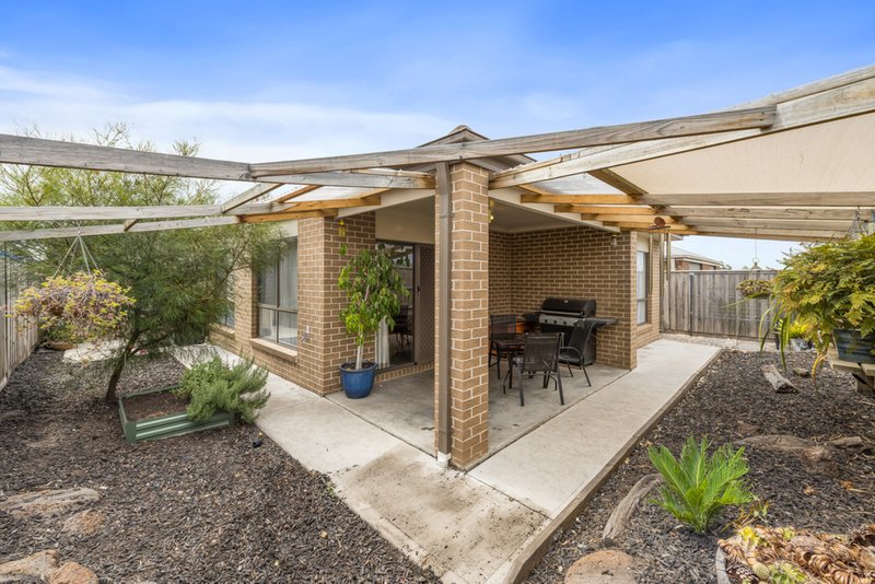 Photo - 11 Blue Hill Way, Wollert VIC 3750 - Image 4