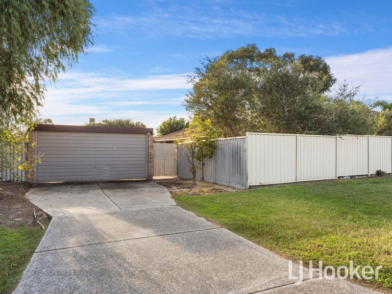 Photo - 11 Bluebell Way, Bibra Lake WA 6163 - Image 14