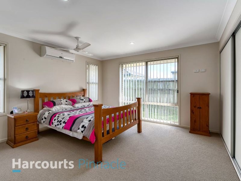 Photo - 11 Bluegrass Place, Morayfield QLD 4506 - Image 7