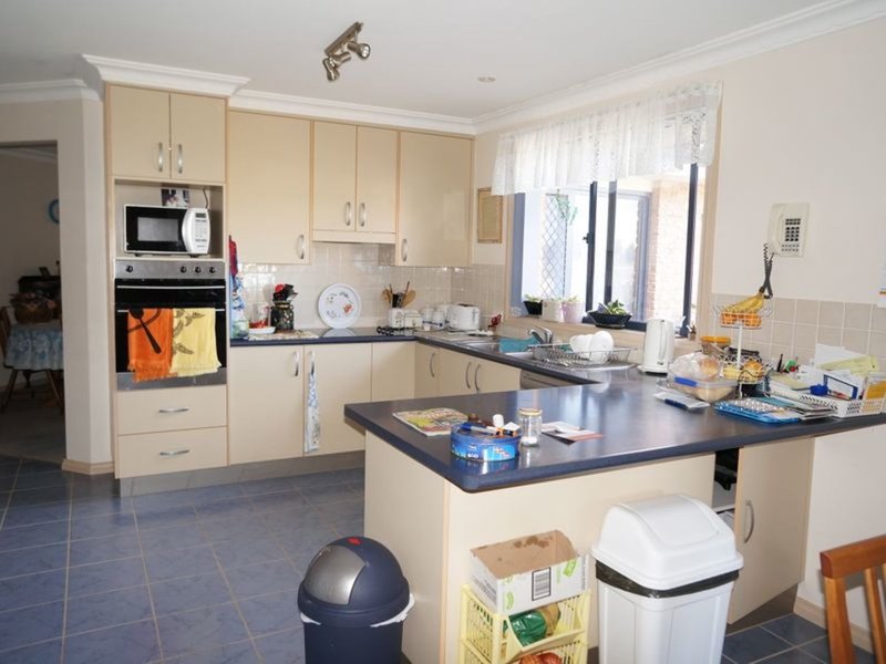 Photo - 11 Bluehaven Drive, Old Bar NSW 2430 - Image 4