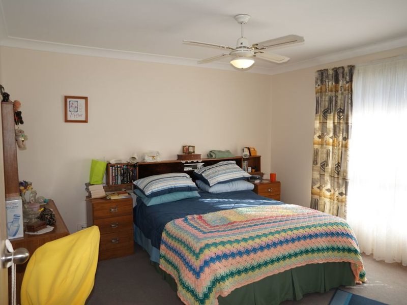 Photo - 11 Bluehaven Drive, Old Bar NSW 2430 - Image 6