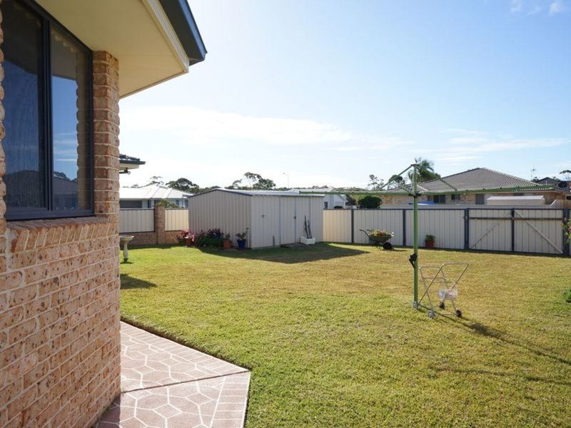 Photo - 11 Bluehaven Drive, Old Bar NSW 2430 - Image 13