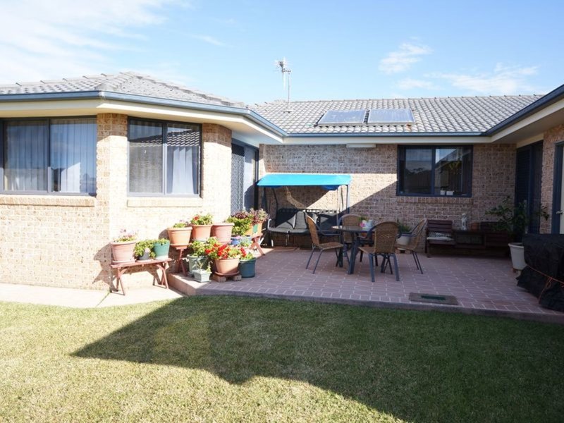 Photo - 11 Bluehaven Drive, Old Bar NSW 2430 - Image 14