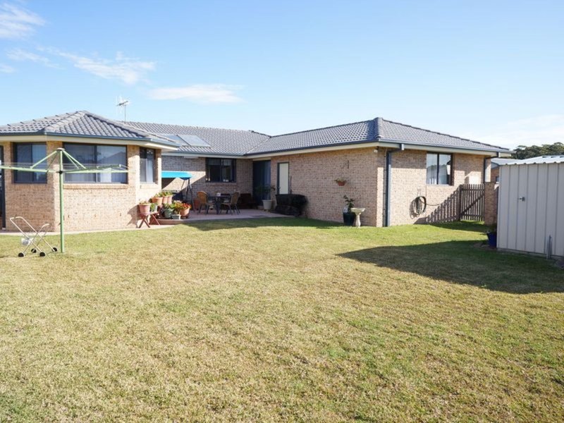 Photo - 11 Bluehaven Drive, Old Bar NSW 2430 - Image 15