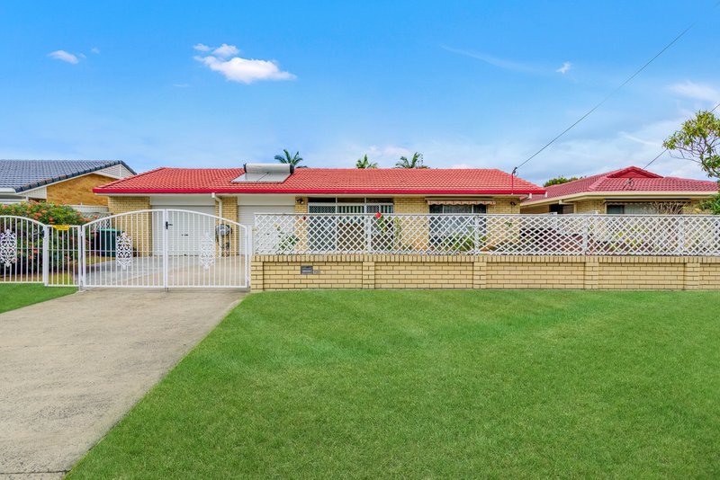 11 Blundell Boulevard, Tweed Heads South NSW 2486