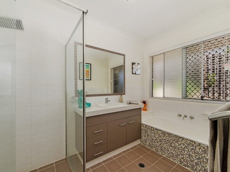 Photo - 11 Boambee Court, Reedy Creek QLD 4227 - Image 16