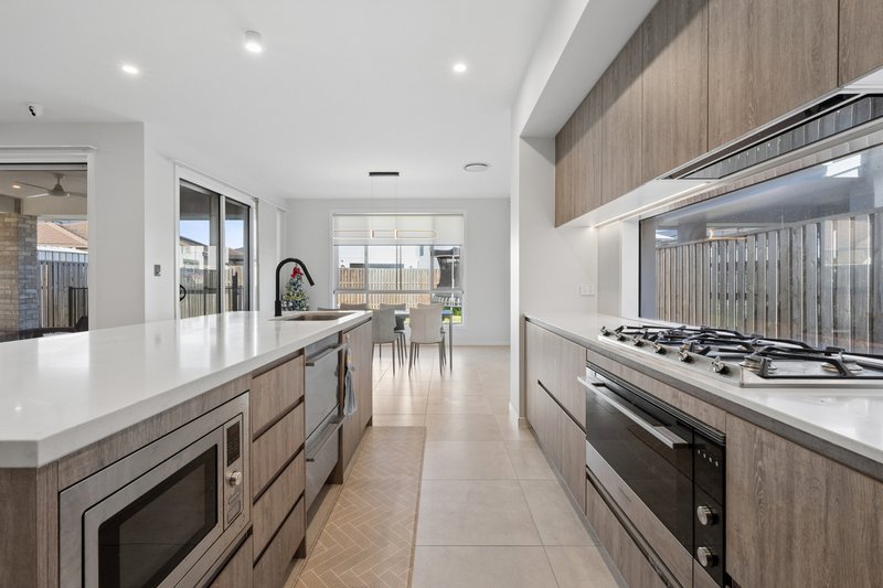 Photo - 11 Bock Street, Rochedale QLD 4123 - Image 4