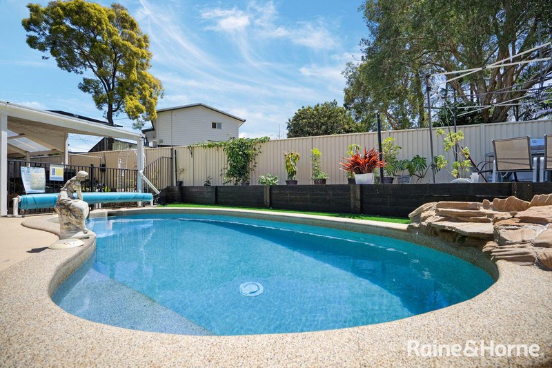 Photo - 11 Bonhill Court, Hillcrest QLD 4118 - Image 14