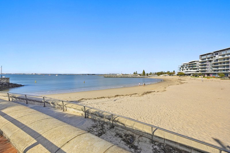 Photo - 1/1 Bonnefoi Boulevard, Bunbury WA 6230 - Image 20
