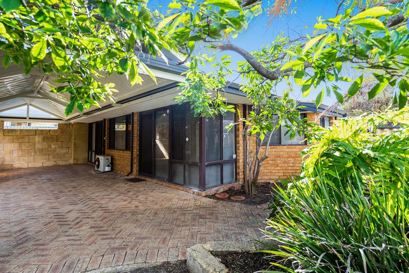 Photo - 11 Boronia Close, Halls Head WA 6210 - Image 17