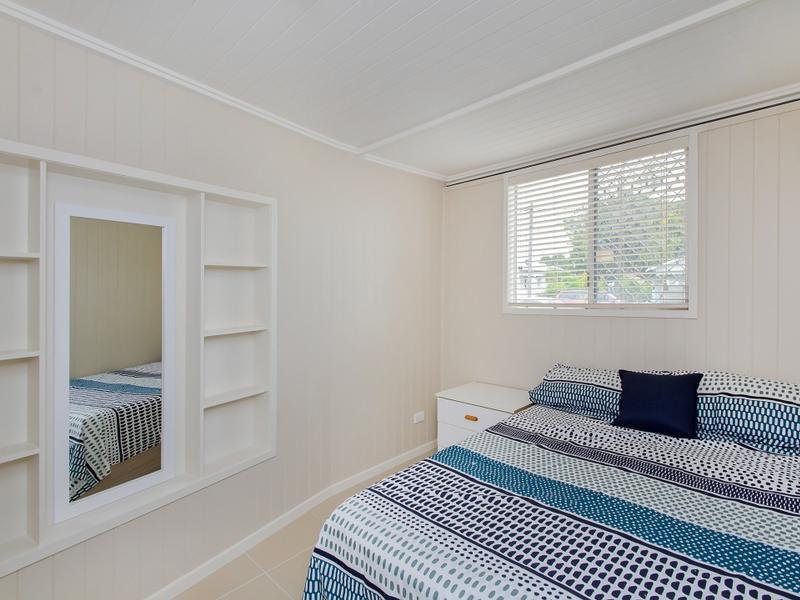 Photo - 11 Bostock Street, Newtown QLD 4305 - Image 15