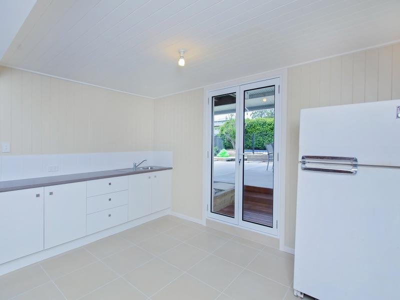 Photo - 11 Bostock Street, Newtown QLD 4305 - Image 20