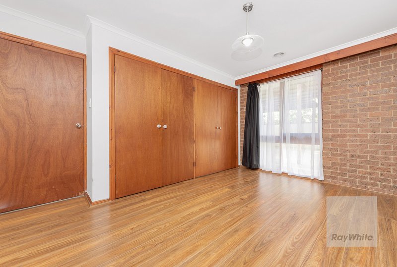 Photo - 11 Boston Crescent, Keilor Downs VIC 3038 - Image 8