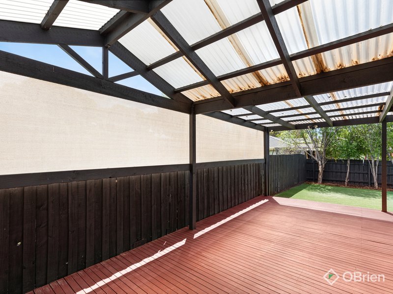 Photo - 11 Boston Place, Hoppers Crossing VIC 3029 - Image 16