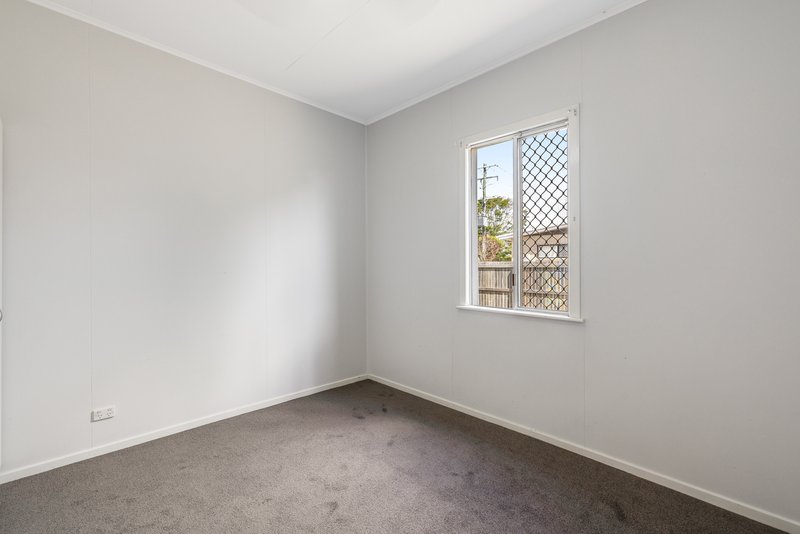 Photo - 11 Bothwell Street, Newtown QLD 4350 - Image 12