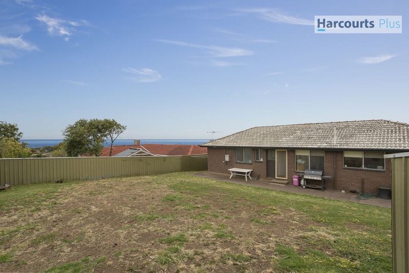 Photo - 11 Bounty Road, Hallett Cove SA 5158 - Image 10